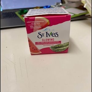 St Ives Watermelon Moisturizer